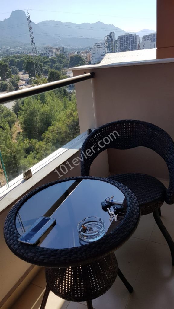 Kıbrıs Girne Merkezde lüks sıfır kiralık 2+1  full yeni daire