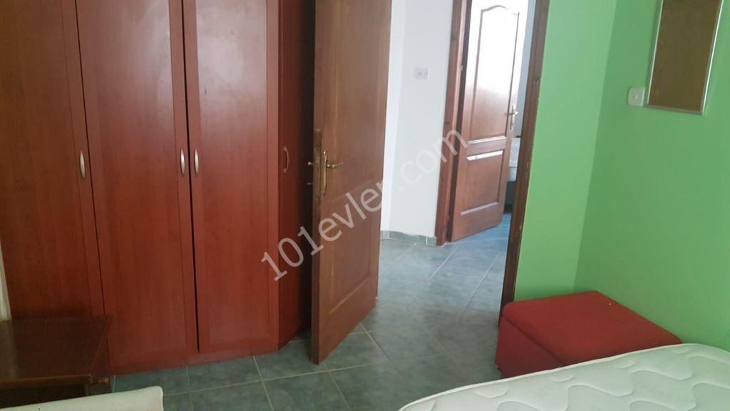 Girne Kıbrıs  havuzlu sitede lüks 1+1 Kiralık, full eşyalar..310 TL  aidat  DAHİL