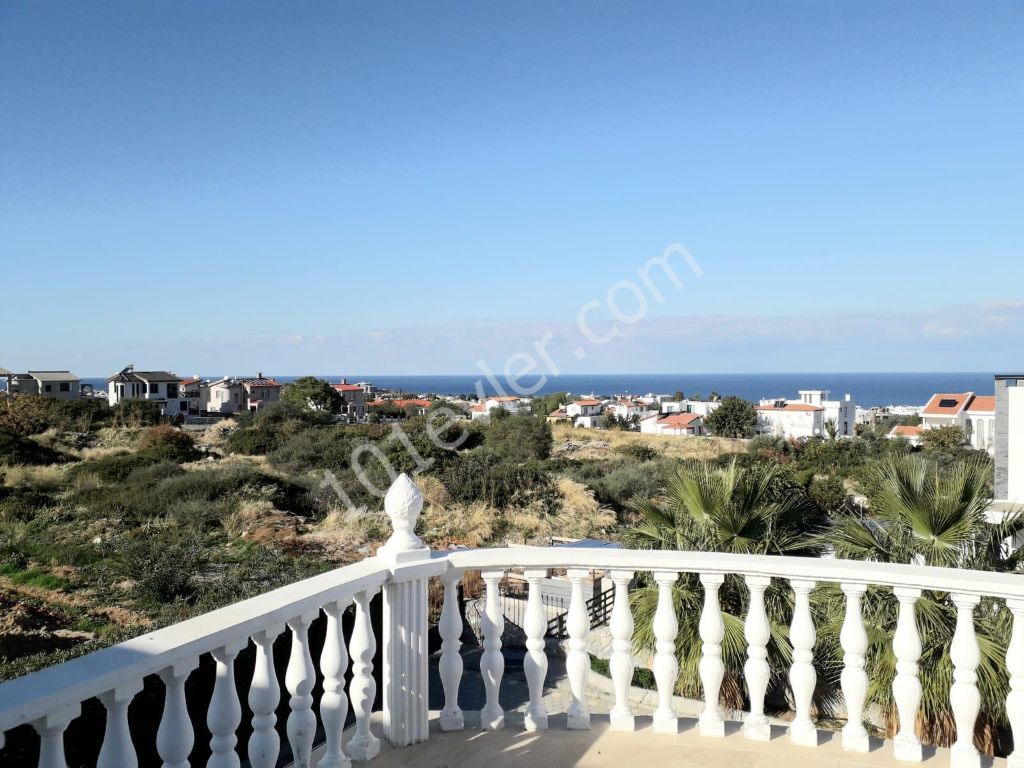 Villa For Sale in Alsancak, Kyrenia