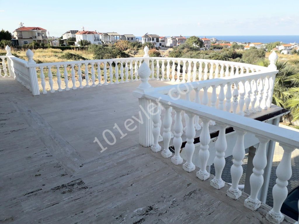 Villa For Sale in Alsancak, Kyrenia