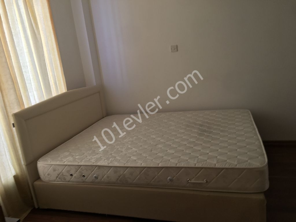 Flat To Rent in Girne Merkez, Kyrenia