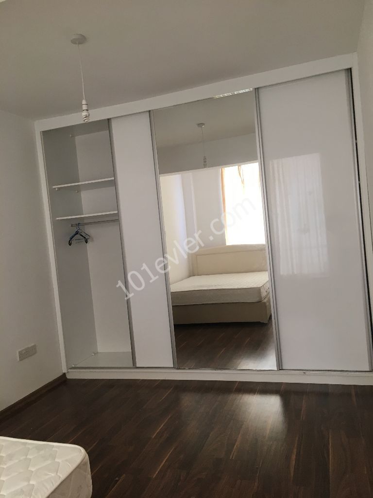 Flat To Rent in Girne Merkez, Kyrenia