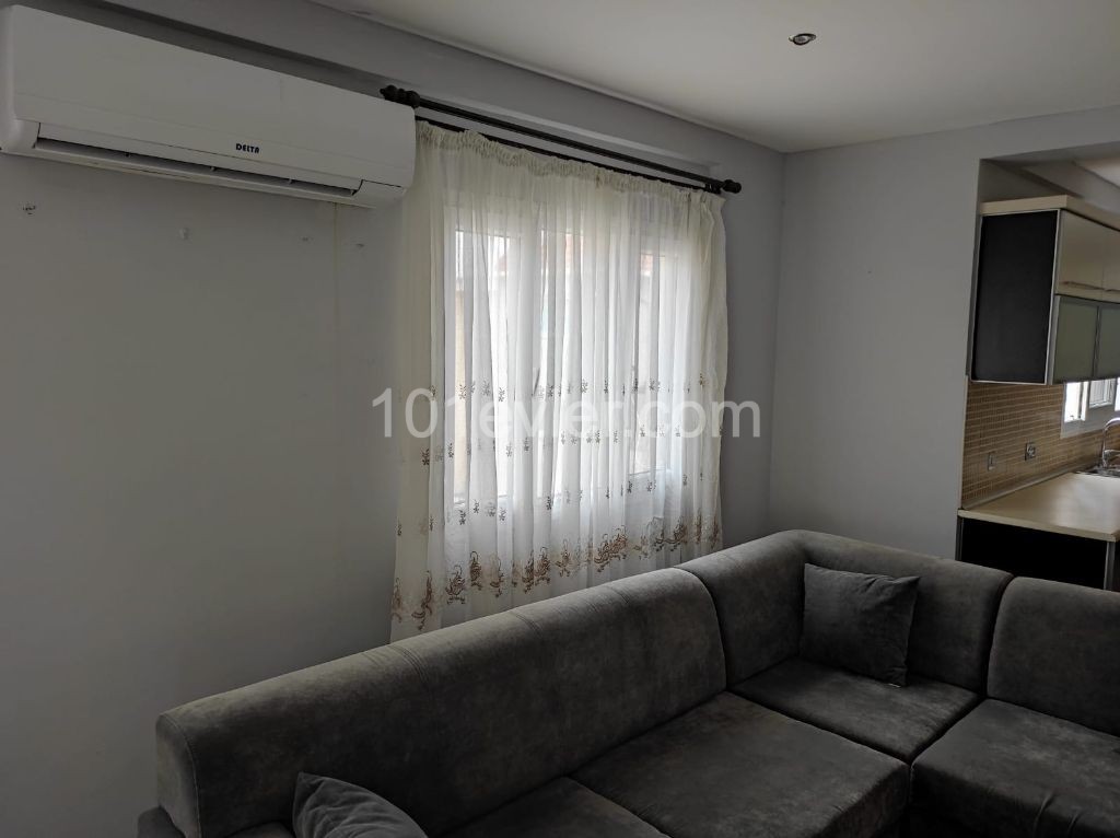 Penthouse To Rent in Girne Merkez, Kyrenia