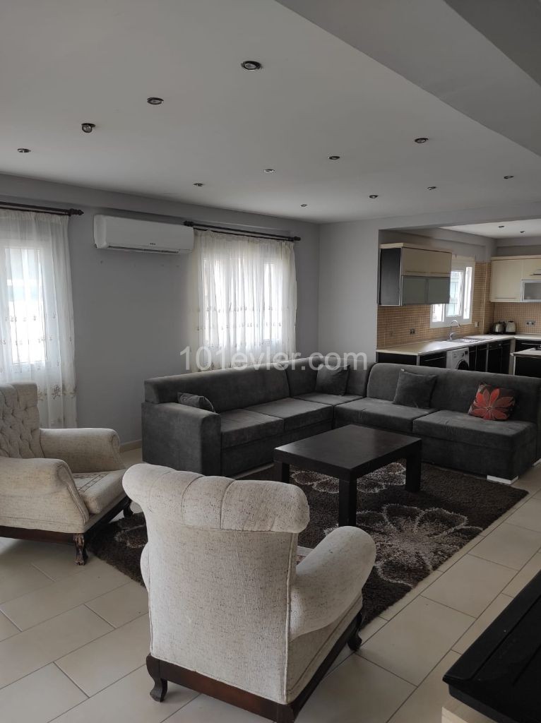 Penthouse To Rent in Girne Merkez, Kyrenia