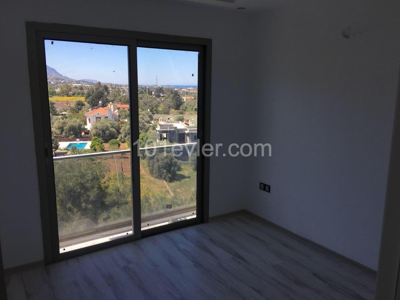 Girne Feo Akacan bölgesi dublex 190 m2 penthouse. 8 ve 9. uncu katlar.