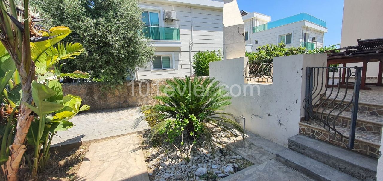 4 bedroom villa for sale in Kyrenia, Zeytinlik 200m2 fully furnished