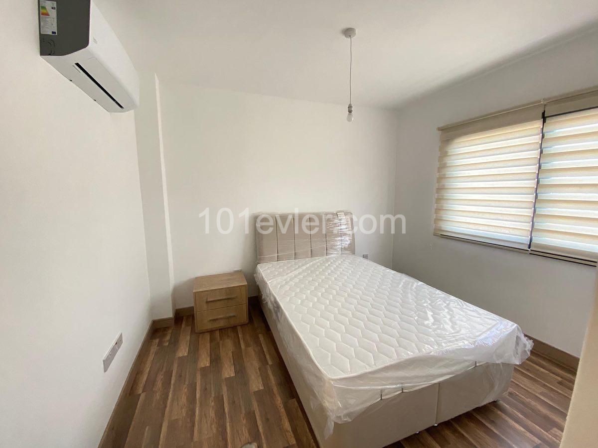 Girne Ögretmen Evi bölgesi lüks 2+1 daireler(,2 deposit, 500 stg)