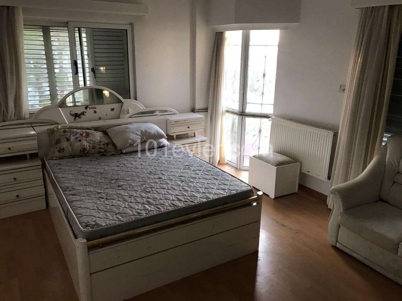 3 bedroom villa in Lefkoşa, Yenişehir ( year upfront, 1 deposut, 1 rent)