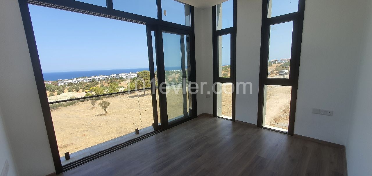 Kyrenia Escape Beach area 4+1 detached villa.Full sea view, pool view...(Equivalent Title Deed)Finished 275,000 STG, they will be finished after 1 year 250,000 STG ** 