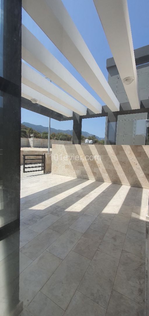 Kyrenia Escape Beach area 4+1 detached villa.Full sea view, pool view...(Equivalent Title Deed)Finished 275,000 STG, they will be finished after 1 year 250,000 STG ** 