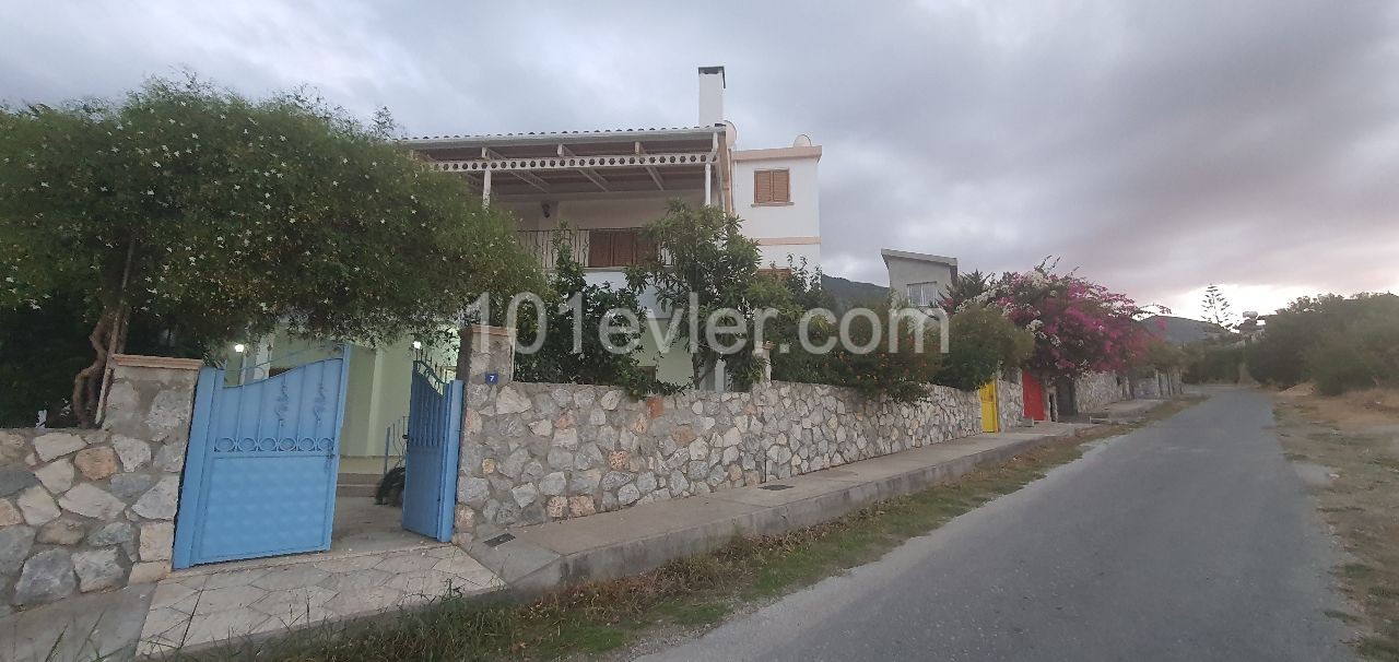 Detached house 5 minutes walking distance to Girne Bellapais  English School. 2 bedroom ground floor.