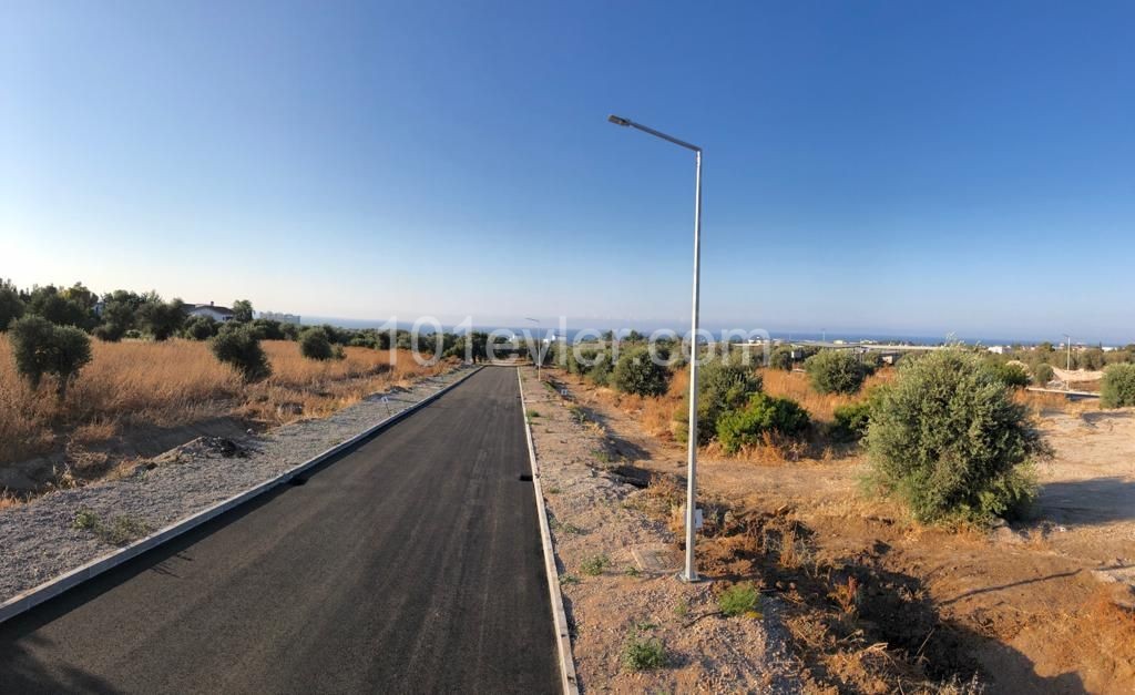 Equivalent and Turkish title deed lands in a perfect location in Ozanköy, Girne, with all infrastructure ready. piece of land ** 