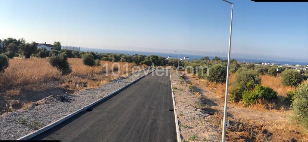 Equivalent and Turkish title deed lands in a perfect location in Ozanköy, Girne, with all infrastructure ready. piece of land ** 