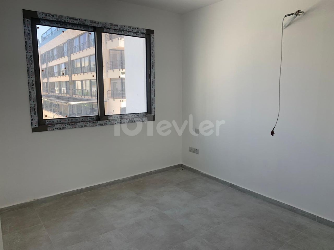 Apartments in a luxury building in Kyrenia Susico Far Eastern Restaurant district 2+1 Apartments with a permit of GBP 75,000 or office of 85,000. ** 