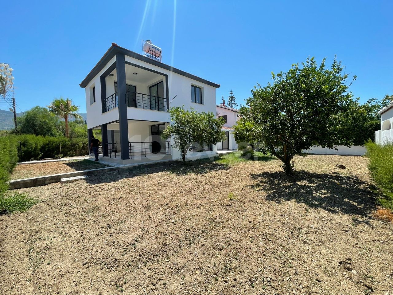 Kyrenia Merit Hotels zone 4 + 1 is a villa for sale with a private garden of 600 m2, which can be 5 + 1 if desired.All taxes have been paid. ** will be fully furnished.