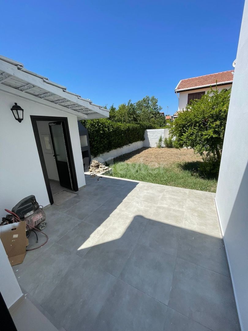 Kyrenia Merit Hotels zone 4 + 1 is a villa for sale with a private garden of 600 m2, which can be 5 + 1 if desired.All taxes have been paid. ** will be fully furnished.