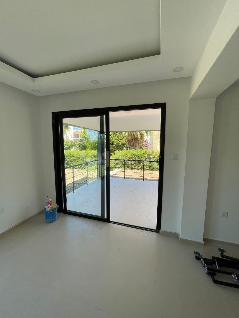 Kyrenia Merit Hotels zone 4 + 1 is a villa for sale with a private garden of 600 m2, which can be 5 + 1 if desired.All taxes have been paid. ** will be fully furnished.