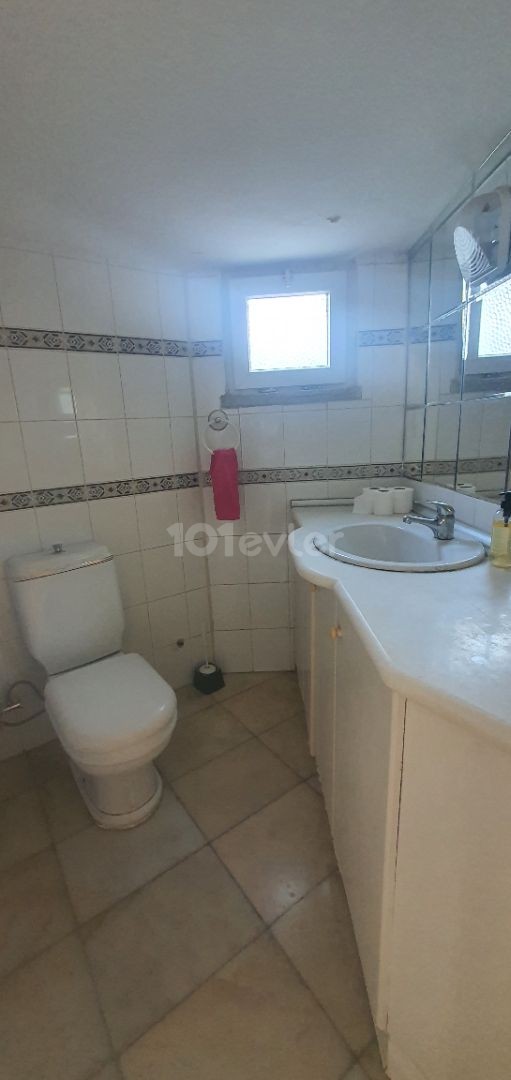 Girne Karaoğlanoğlu Bölgesi müstakil bahceli FULL  EŞYALI 3+1 2 deposit 1 kira 1 komisyon.