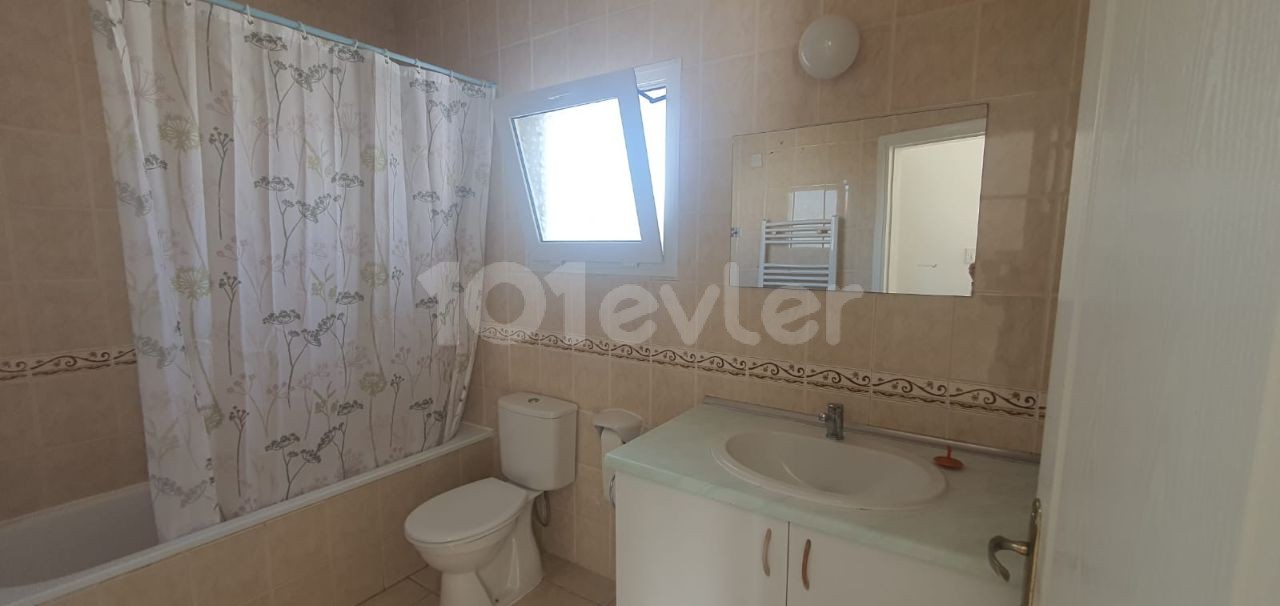 Girne Karaoğlanoğlu Kaya Plazo, kiralık villa 3 , 6 veya 9 ay için