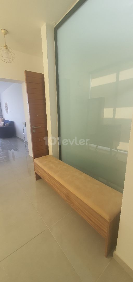 Girne Bellapais ESK  yanıbaşı 2+1 Penthouse, full eşyalı.( en az 6 ay kiralanmalı) 