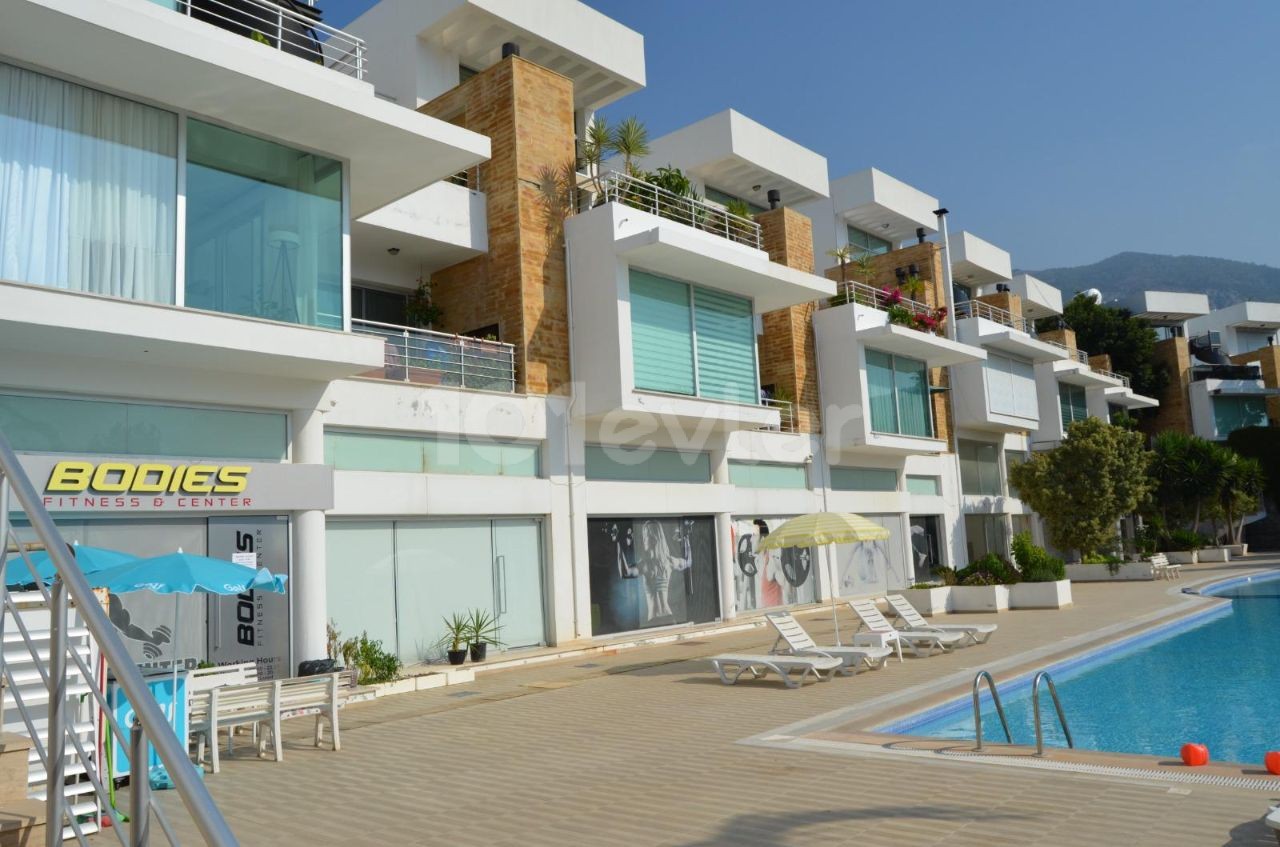 Luxery disingne 3 bedroom flat ...Doğanköy Water garden with pool....( vat not payed) furnished..