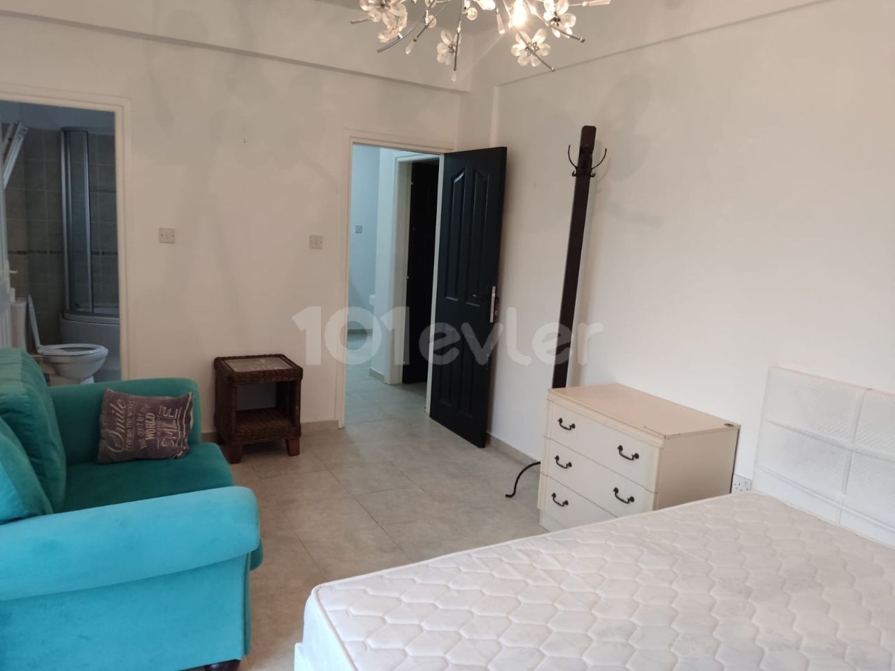 Girne Yeşiltepede havuzlu müstakil , full esyalı villa.(.2deposit 1 kira 1 komisyon)