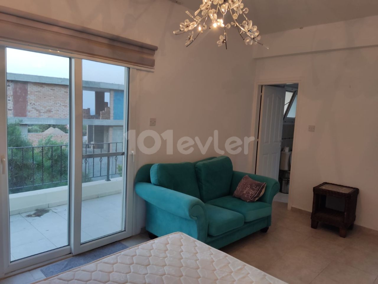 Girne Yeşiltepede havuzlu müstakil , full esyalı villa.(.2deposit 1 kira 1 komisyon)