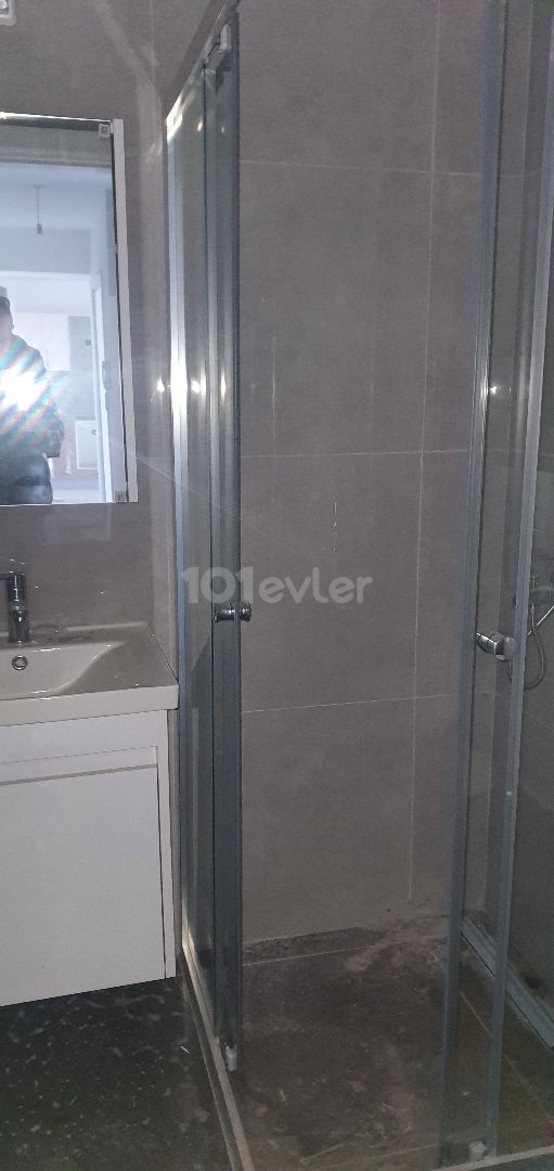 2+1 luxury flat in the center of Kyrenia, Turkish Hearth Club and Barbaroslar market area in a brand new building. VAT unpaid