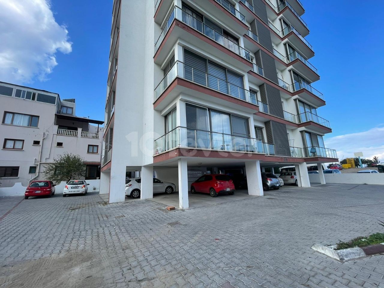 Flat For Sale in Aşağı Girne, Kyrenia