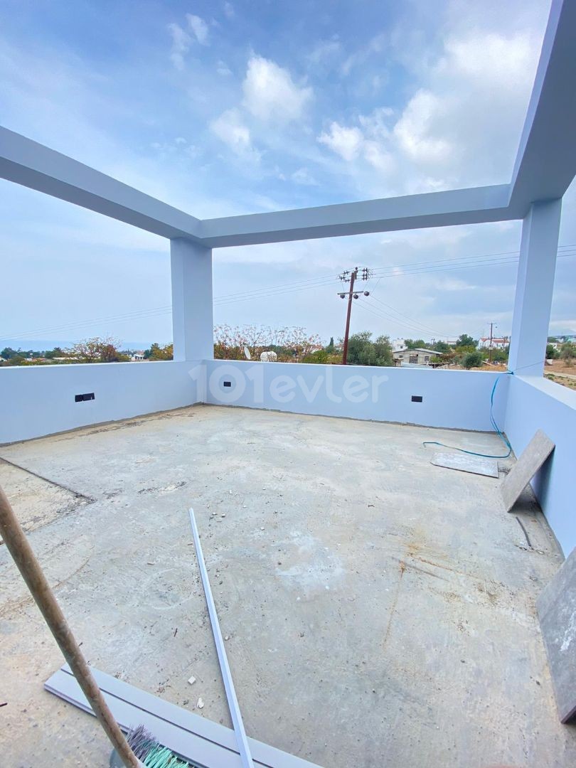 NEUE VILLA ZU VERKAUFEN IN GIRNE/ÇATALKÖY Mit Pool. . . . 