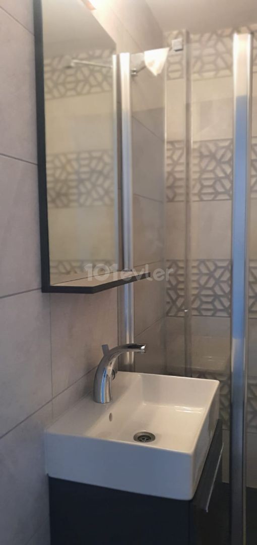 Flat To Rent in Aşağı Girne, Kyrenia