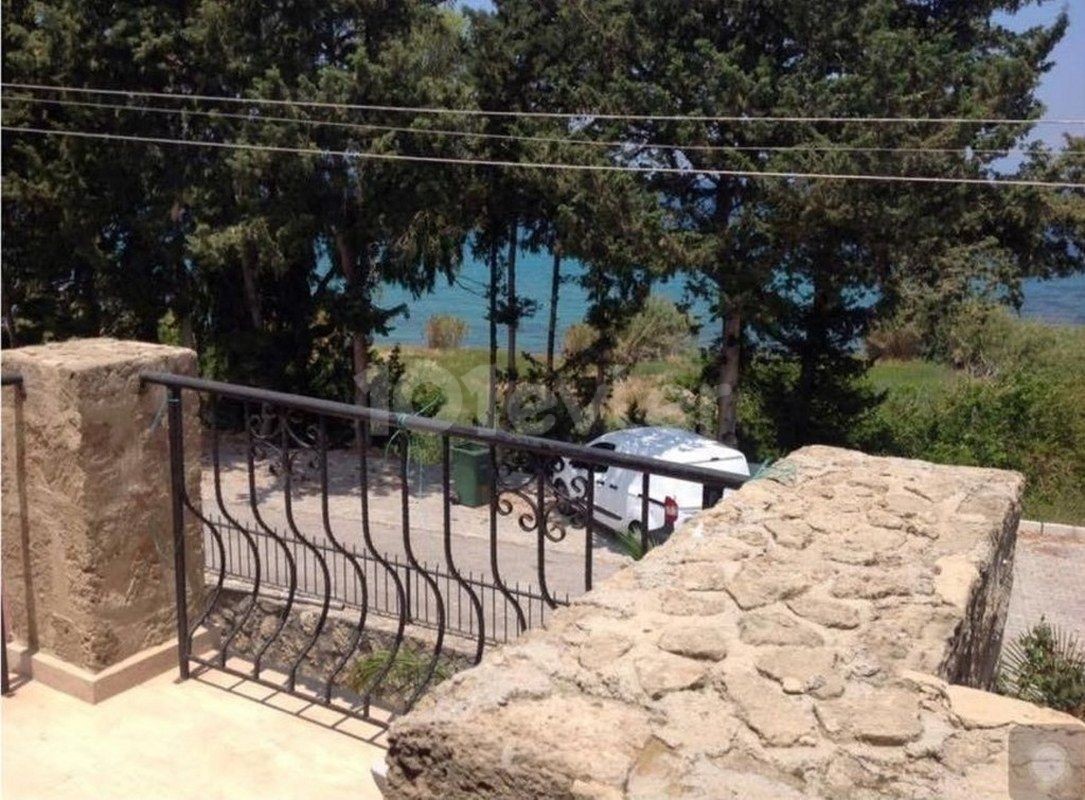 Authentic stone house by the sea in Lapta, Kyrenia. . . Garden with pool. . 