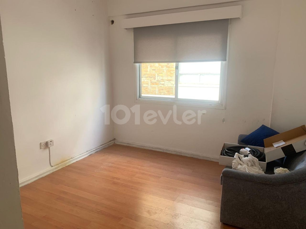 Kyrenia center 110 m2 Commercial Permit apartment suitable for beauty center or office. . . 2nd floor