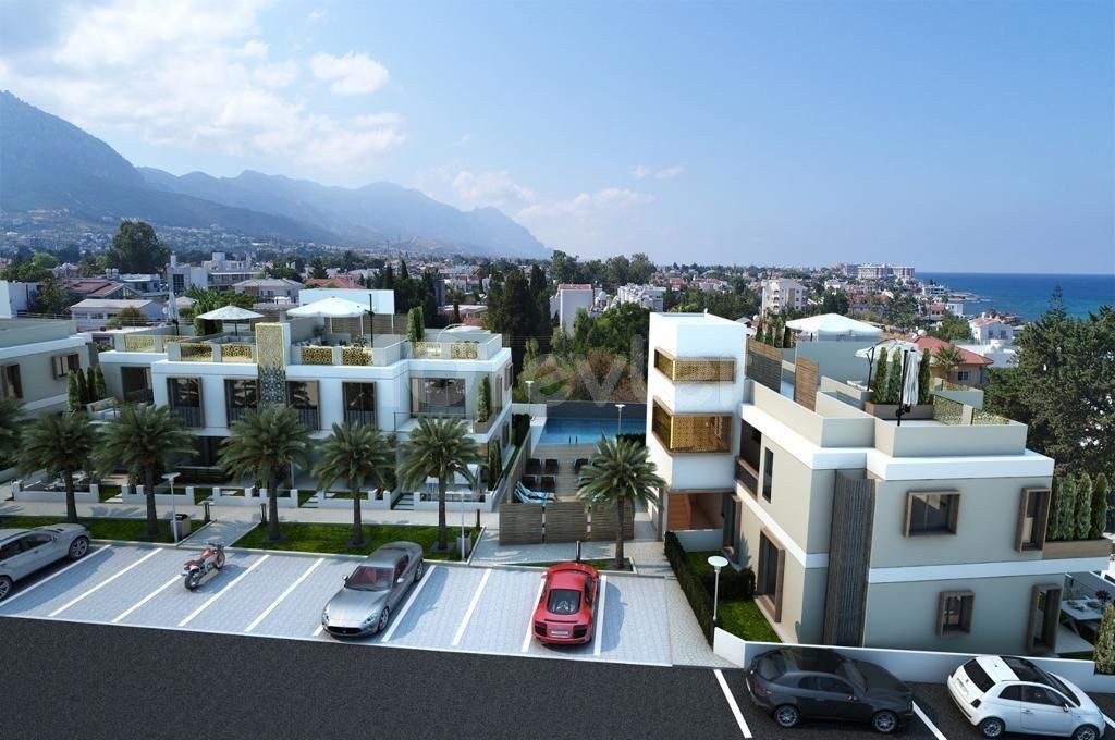 Top floor terraced floor 1+1 65m2 ready to move on the site with pool overlooking the sea. 