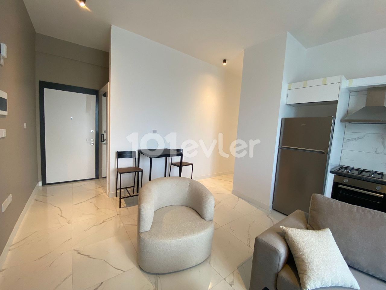 Kyrenia Alsancak 2+1 modern fully furnished new apartment( 2 deposit 1 rent 1 service fee)