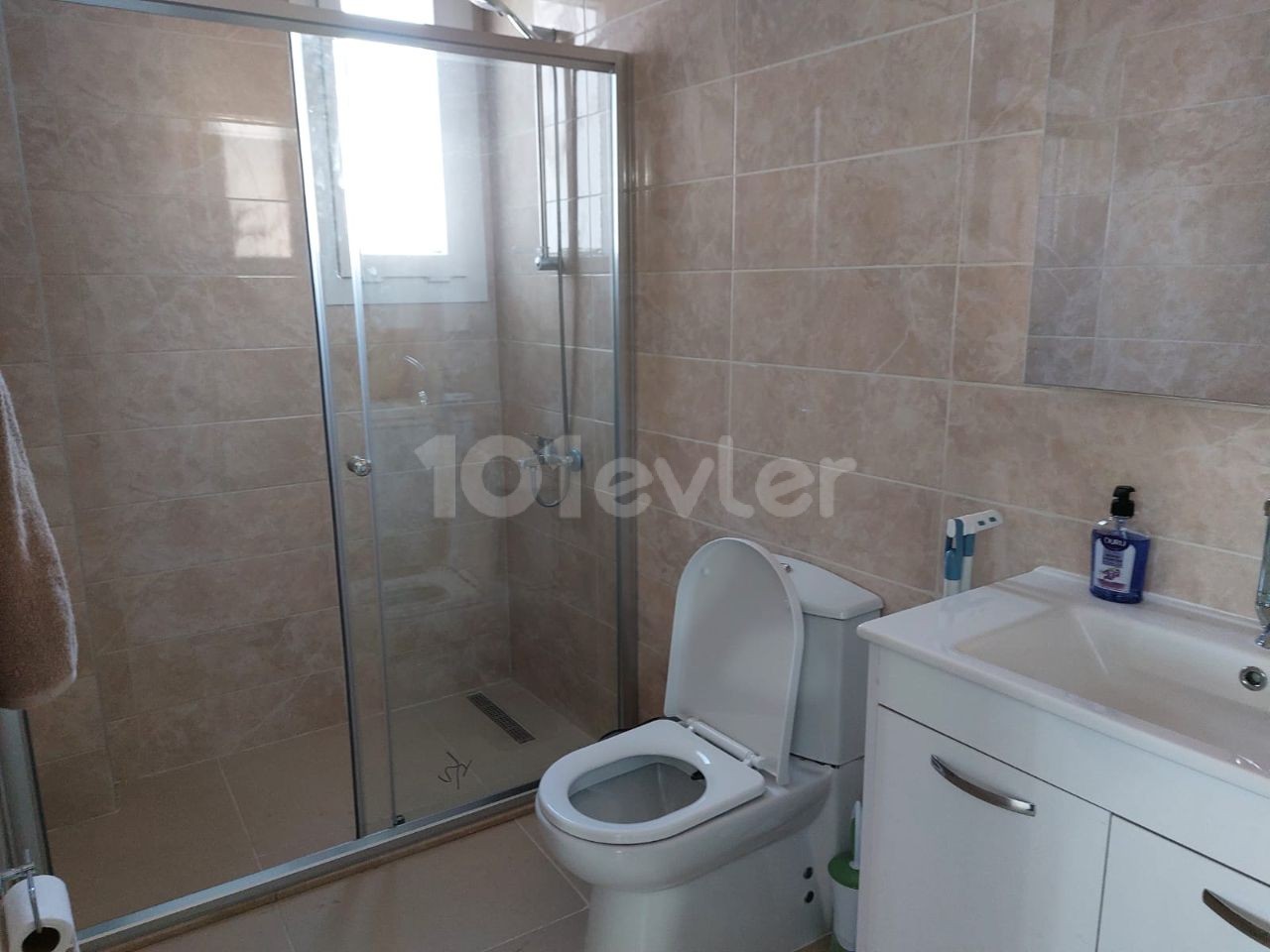 Kyrenia karaoglanoglu 1+1 Luxus-Wohnung zur Miete als 2 Kaution 1 Miete 1 Provision