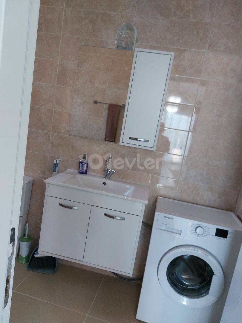 Kyrenia karaoglanoglu 1+1 Luxus-Wohnung zur Miete als 2 Kaution 1 Miete 1 Provision