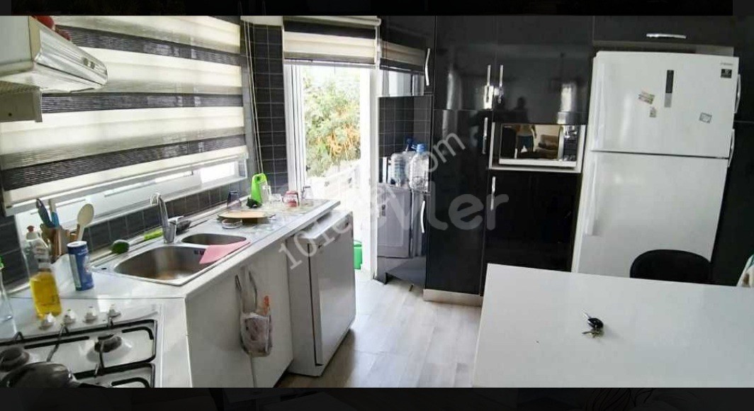 3+1 SEMI-FURNISHED APARTMENT FOR SALE IN YUKARI GİRNEDE