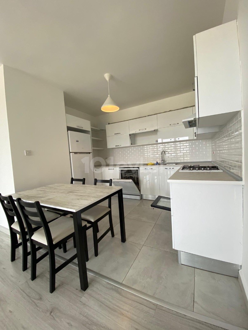 2+1 FLAT FOR RENT IN PUENTE ÖZYALÇIN IN KYRENIA, NEAR LEMAR (6 MONTHS ADVANCE 700 STG)