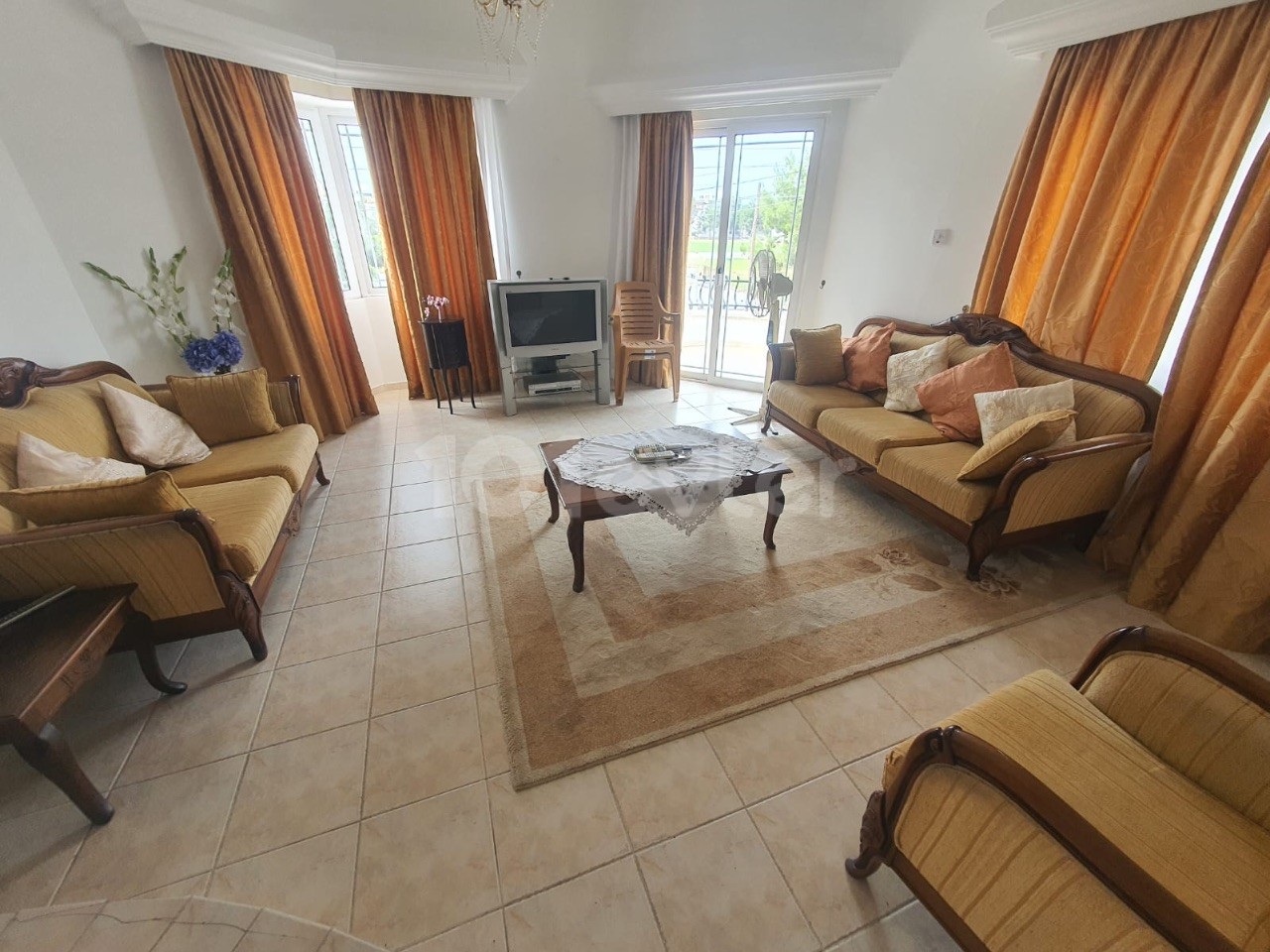 Flat To Rent in Girne Merkez, Kyrenia