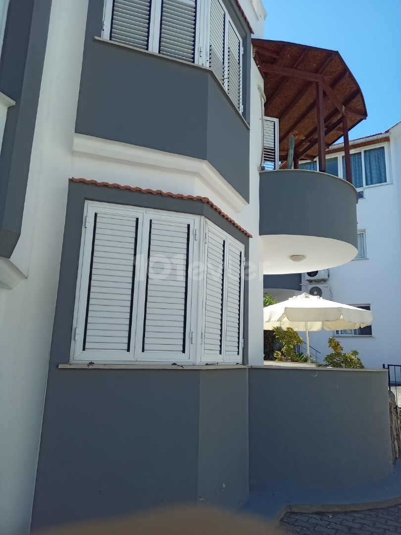 KYRENIA NEW NUSMAR MARKET REGION 3+1 FLAT FOR SALE IN A SITE WITH POOL (suitable for loan)