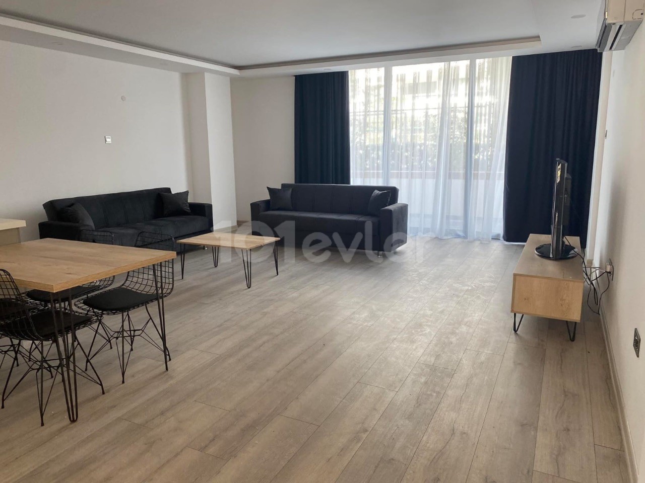 1 Ocak itibarı ile, GIRNE’DE KIRALIK COMFORT VE GENİŞ 1+1 HAVUZLU DAİRE ( 75 m2 ) 