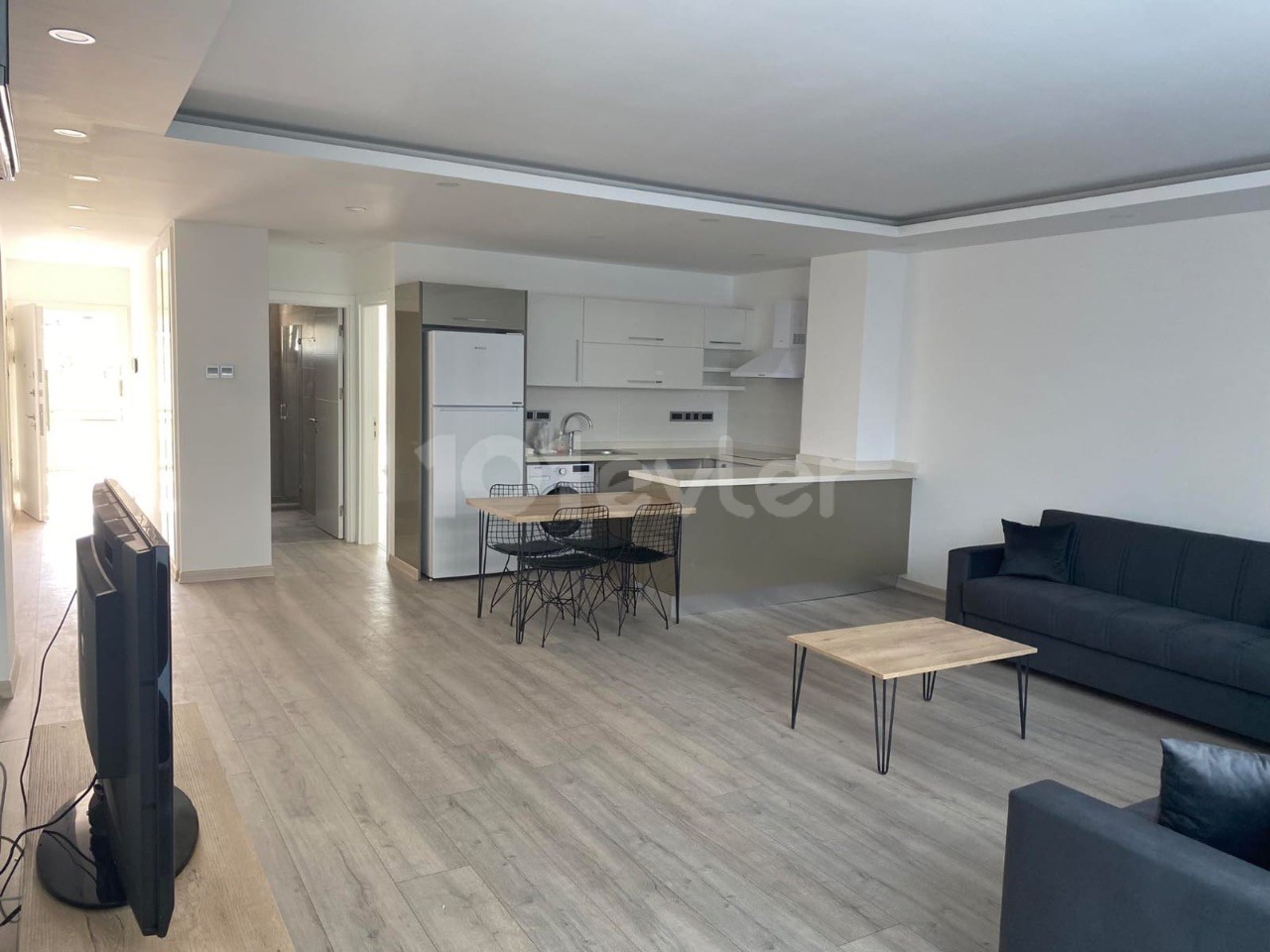 1+1 KOMFORTWOHNUNG ZU VERMIETEN IN KYRENIA, 75 m2