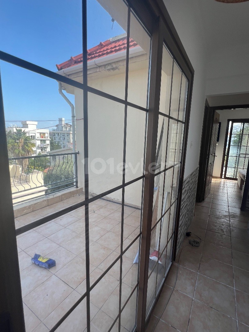 GİRNE YENİ NUSMAR MARKET BÖLGESİ KİRALIK 3+1 DAĞ MANZARALI PENTHOUSE