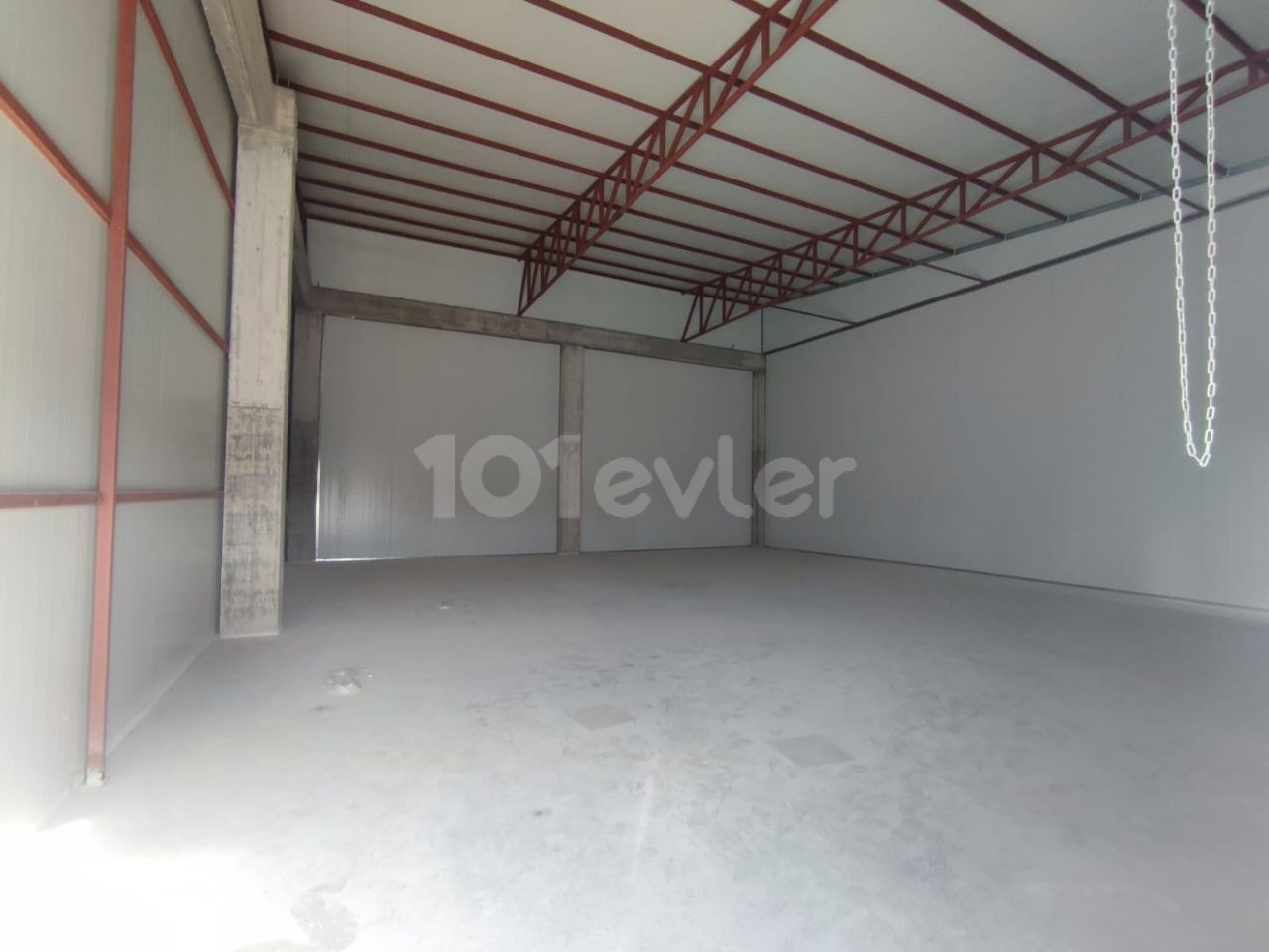 180 m2 warehouse or workplace for rent in Haspolat Industry...