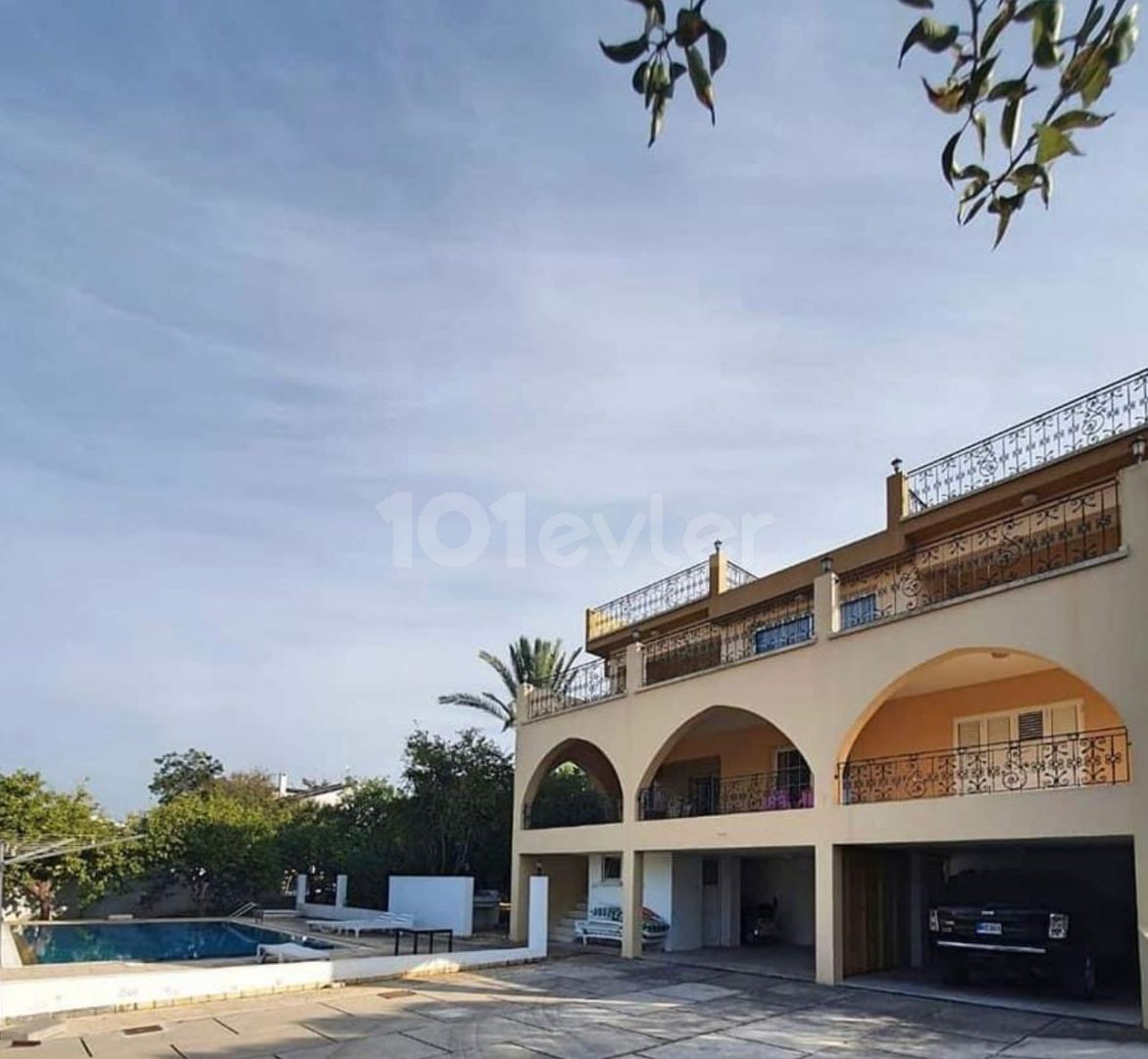 Özankoy Villa mit Pool und Meerblick zu vermieten, 3+2... 1 Miete, 2 Kaution, 1 Provision... 1700£