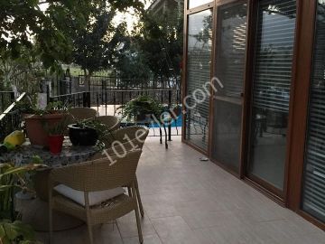 3 bedroom villa in nice garden with pool