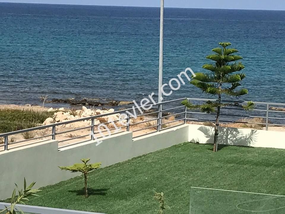 Girne Karakğlanoğlu'nda Kiralık 3+1 Villa DENİZE NAZIR