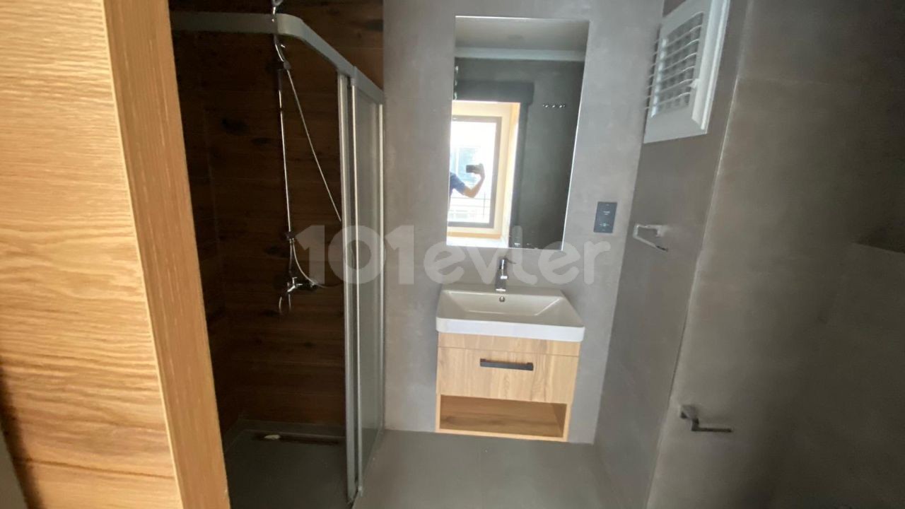 Girne Merkez Satılık 2+1 Daire / 900 Gbp Kira Getirili