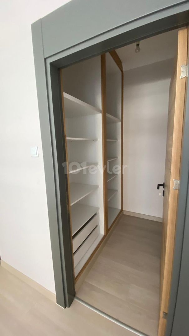 Girne Merkez Satılık 2+1 Daire / 900 Gbp Kira Getirili